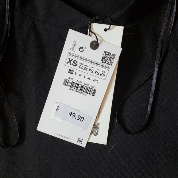 🆕 | Zara Surplice Dress in Black - Picture 8 of 10